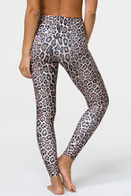 Load image into Gallery viewer, Onzie High Rise Legging - Leopard