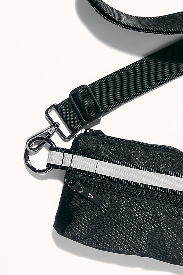 ANDI Urban Clutch- Diamond Black Reflective