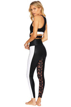Load image into Gallery viewer, Beach Riot- Torte Legging
