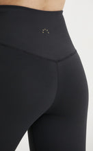 Load image into Gallery viewer, Varley Blackburn Black Leggings