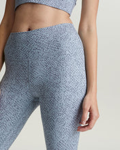 Load image into Gallery viewer, Varley Century Legging 2.0 - Tyre Snake