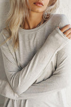 Load image into Gallery viewer, Joah Brown Avenue Long Sleeve - Pearl Grey