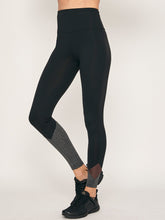 Load image into Gallery viewer, Lanston Sport Gibson Ankle Block Legging - Snake