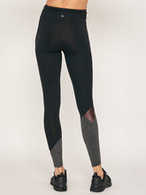 Load image into Gallery viewer, Lanston Sport Gibson Ankle Block Legging - Snake