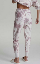 Load image into Gallery viewer, Varley Keswick Pant - Taupe Tie Dye
