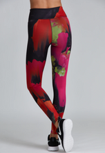 Load image into Gallery viewer, Noli Blossom Legging - Black/Fuchsia