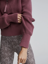 Load image into Gallery viewer, Varley Mentone Half Zip - Rose Brown