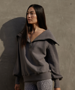 Varley Vine Half Zip - DGGR