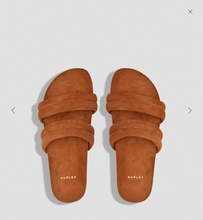 Load image into Gallery viewer, Varley Giles Quilted Slides - Cashew