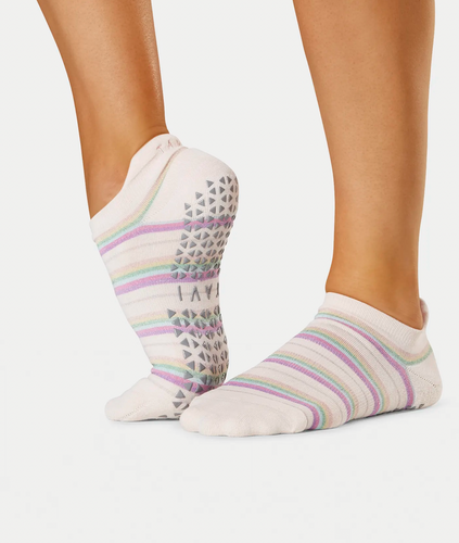 Tavi Noir Savvy Grip Socks - Love Wins