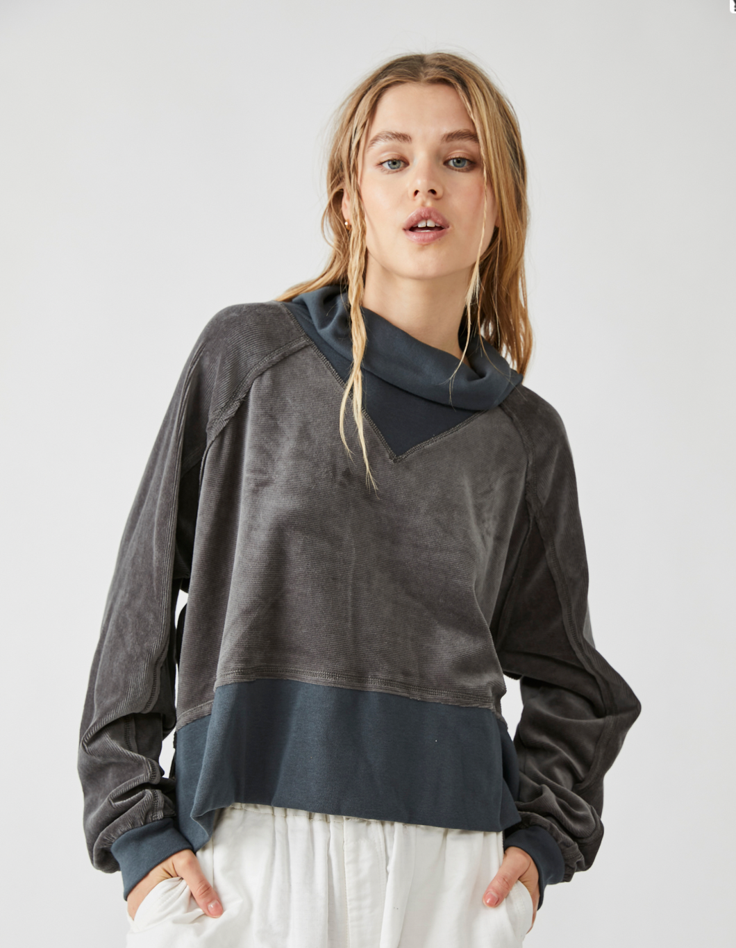 Free People - Last Chance Pullover - Charcoal