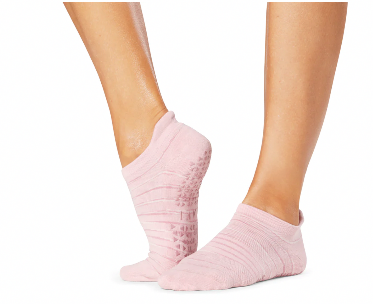 Tavi Noir Savvy Grip Socks - Black Wave Stripe – C.O.R.E. Grow Strong