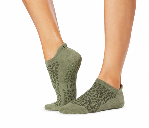 Tavi Noir Savvy Grip Socks - Olive Leopard