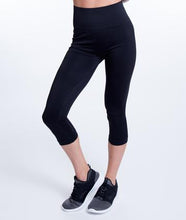 Load image into Gallery viewer, Climawear Set the Pace Capri - Black