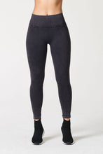 Load image into Gallery viewer, Nux Mineral Mesa Legging - Black