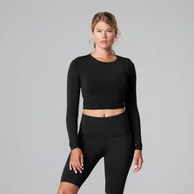 Load image into Gallery viewer, Tavi Noir Arabesque Long Sleeve Crop Top - Ebony