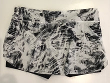 Load image into Gallery viewer, Lole Match Point Skirt White Ocean Marble