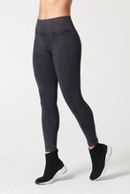 Load image into Gallery viewer, Nux Mineral Mesa Legging - Black